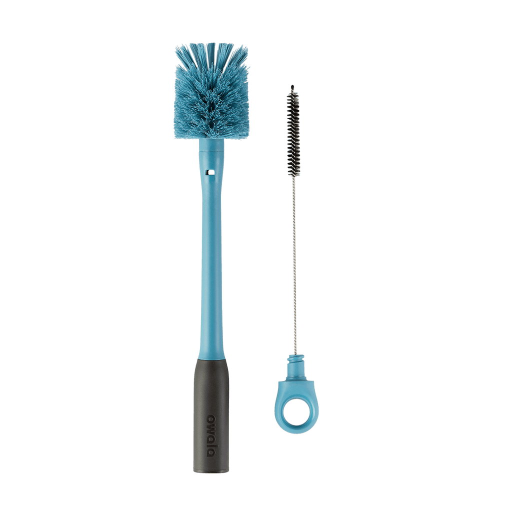 2-in-1 Bottle Brush - Pack sips for adventure.